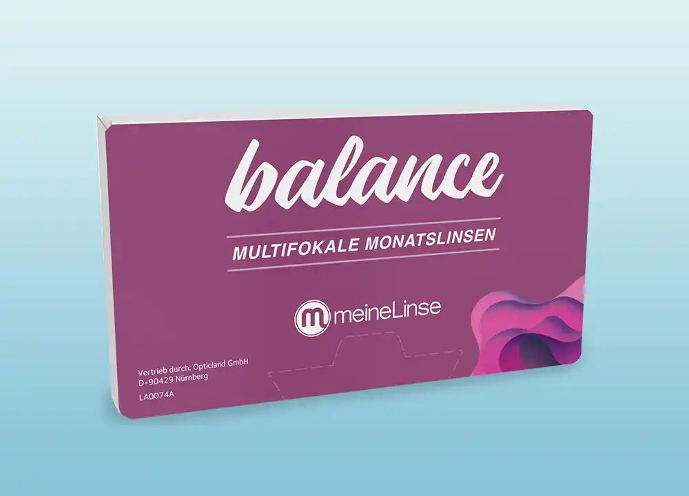 Verpackung von Balance multifunktionalen Monatskontaktlinsen in einer Produktdarstellung auf hellem Hintergrund